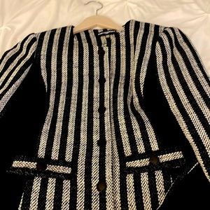 Wore once!! Beautiful jkt